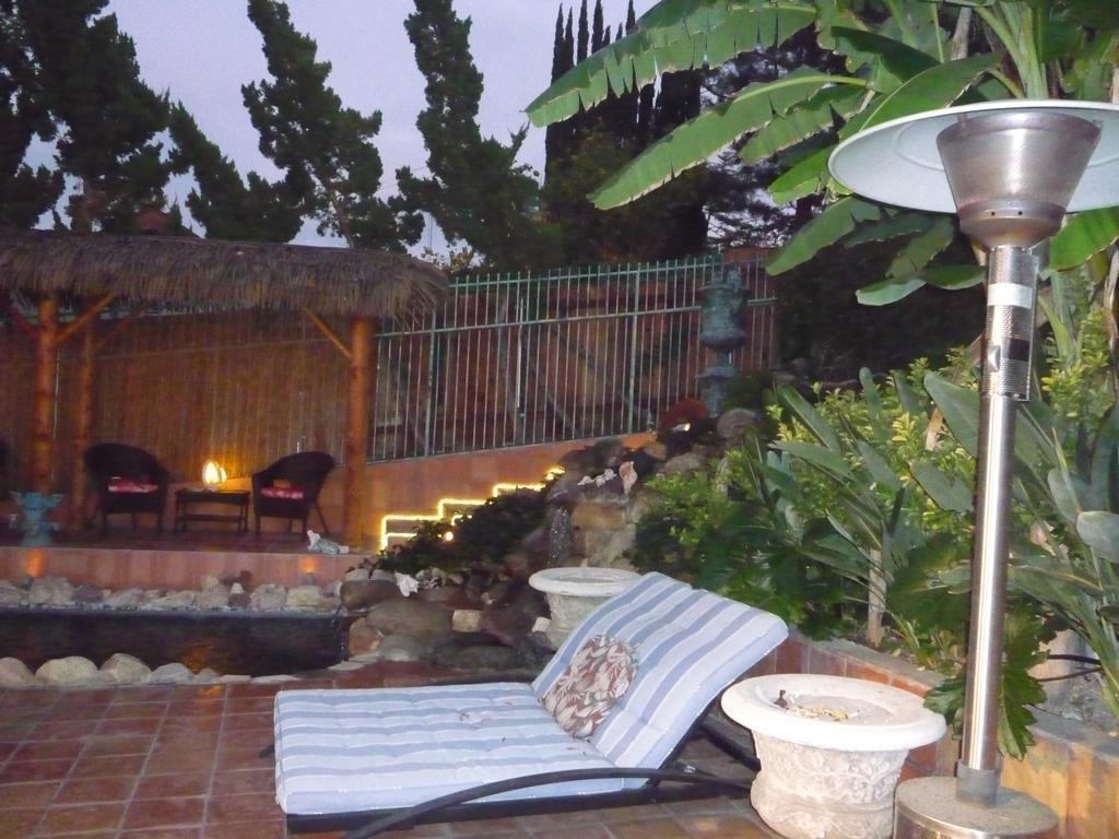 Woodland Hills Calabasas Guesthouses Los Angeles Exteriör bild