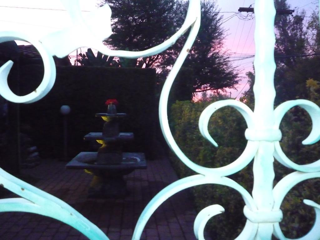 Woodland Hills Calabasas Guesthouses Los Angeles Exteriör bild